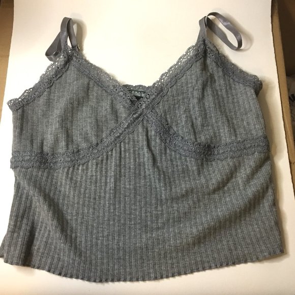 WILD FABLE Heather Gray Lace Trim Tiny Tank Ribbed Texture NWOT! - Picture 2 of 8